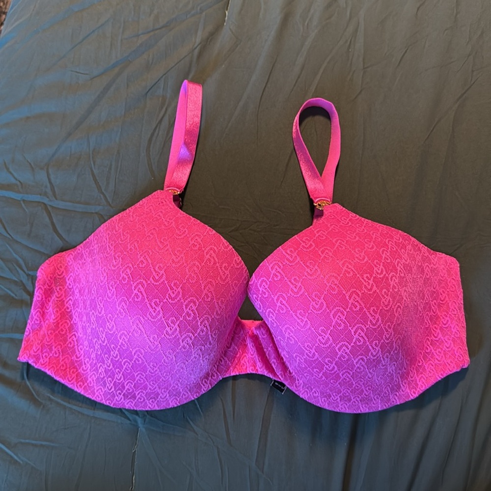 Victoria's Secret Fuchsia Bra